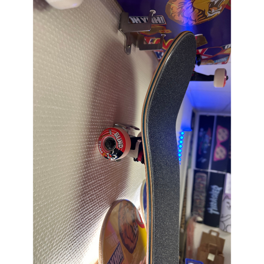 Triple skate hook - skateboard væg ophæng