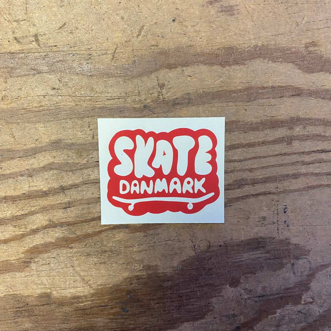 Skate danmark - sticker (Rød/hvid) (3.5x3) - Stickers