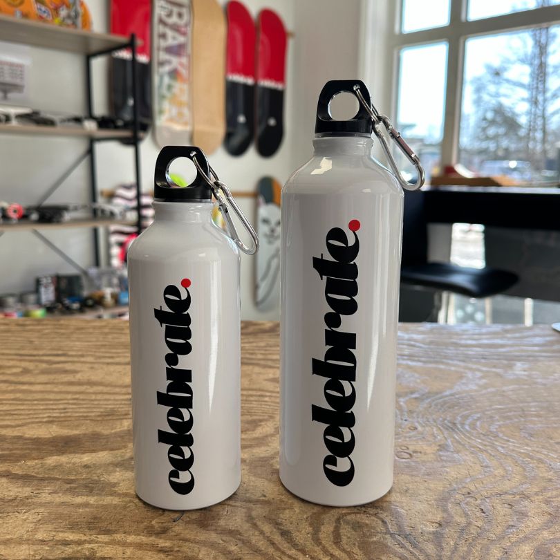 Celebrate vandflaske - Drikkedunk i aluminium